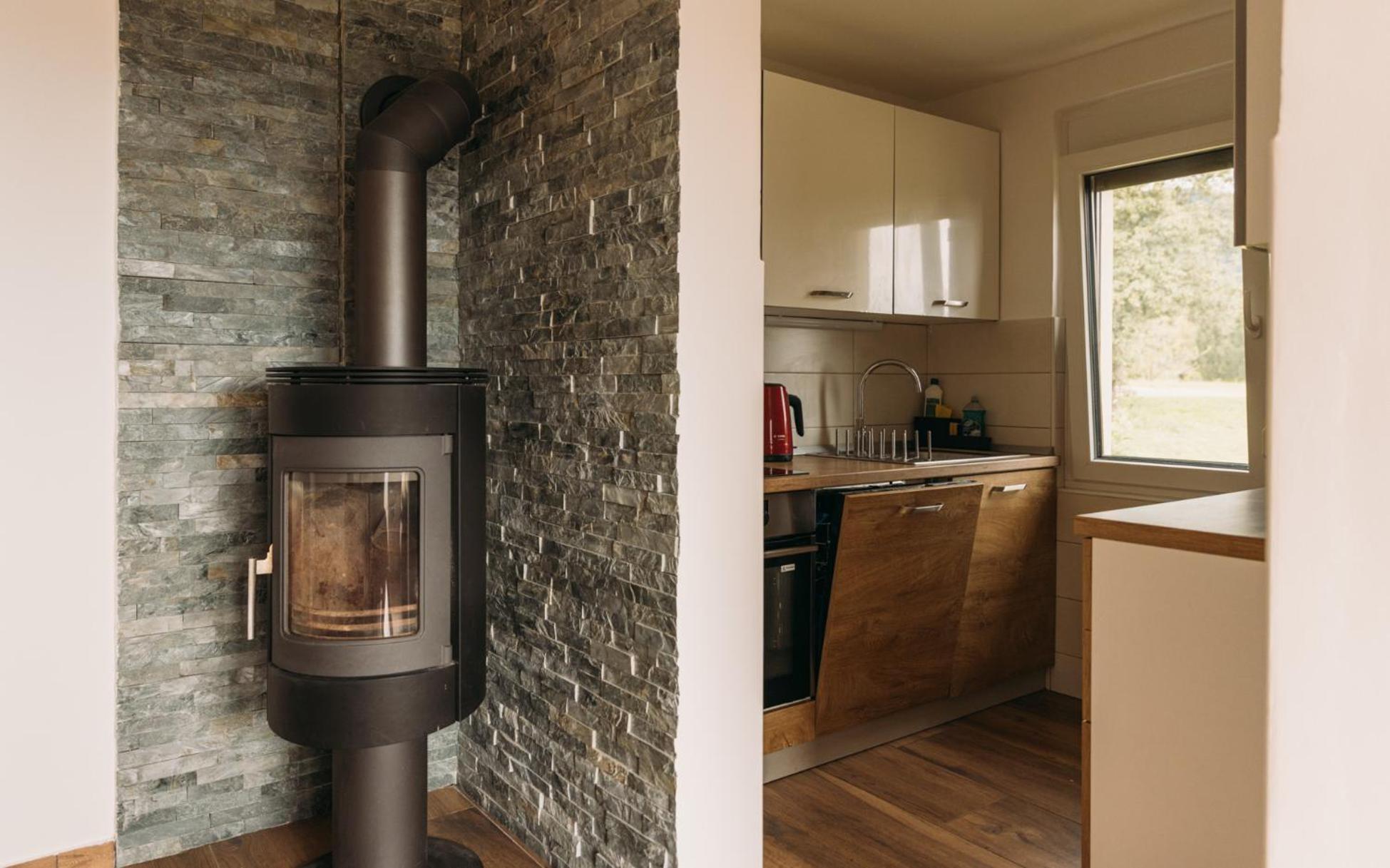 Apartma Hisa Na Ravnah With Hot Tub Pišece المظهر الخارجي الصورة